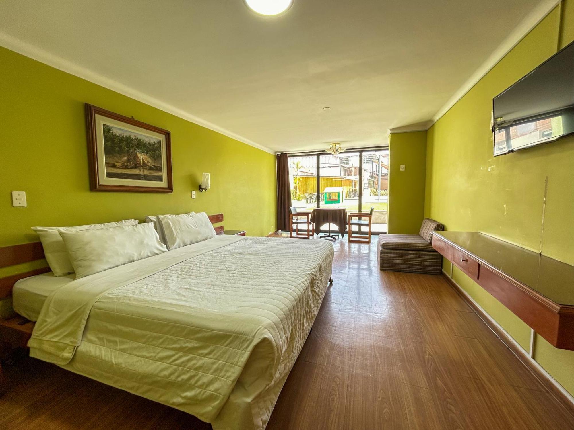 Holiday Suites Tacna Phòng bức ảnh